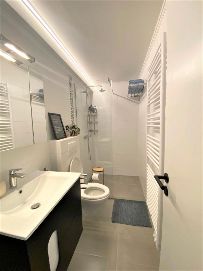 O'Stay Appartement Oostende Met Parking 50M Van Zeedijk Esterno foto
